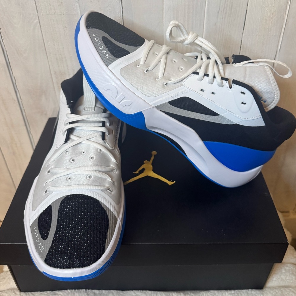 Size 11.5M- Jordan Zoom Separate 'White Photo Blue'